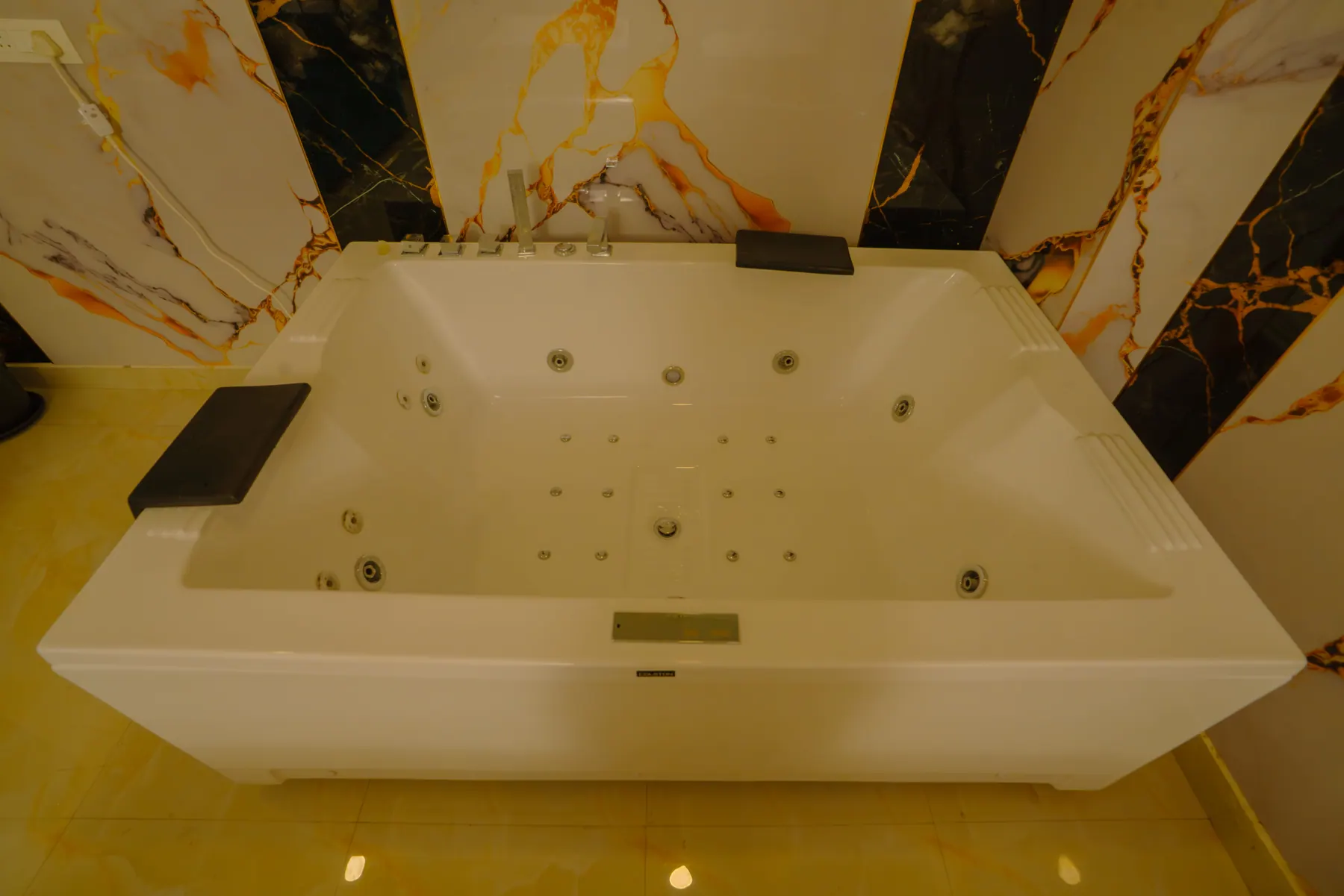 Royal Jacuzzi Massage at SOL Spa